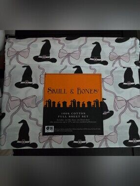Skull & Bones Black Witch Hat Cotton Sheet Set - White Full-Queen